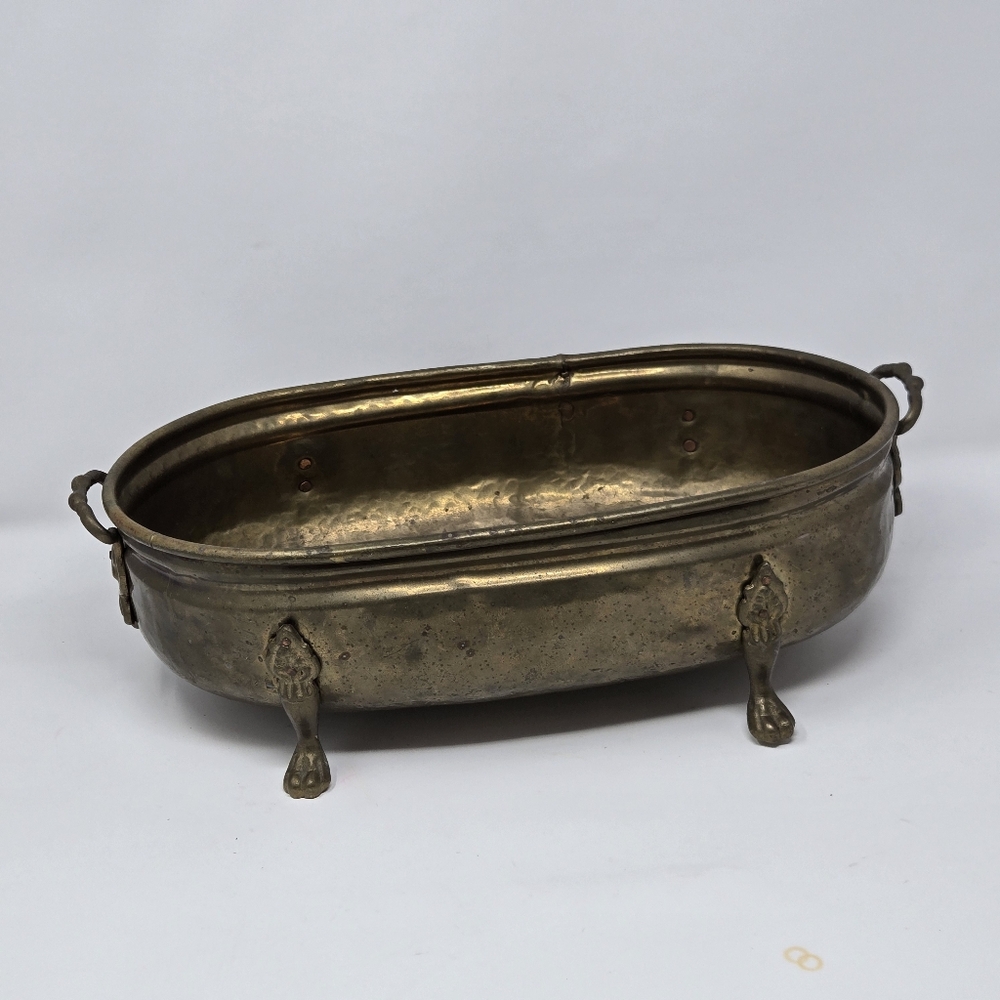 VTG Oblong Hammered Brass Planter Centerpiece Bowl Footed Claw Feet 8.5" x 16"